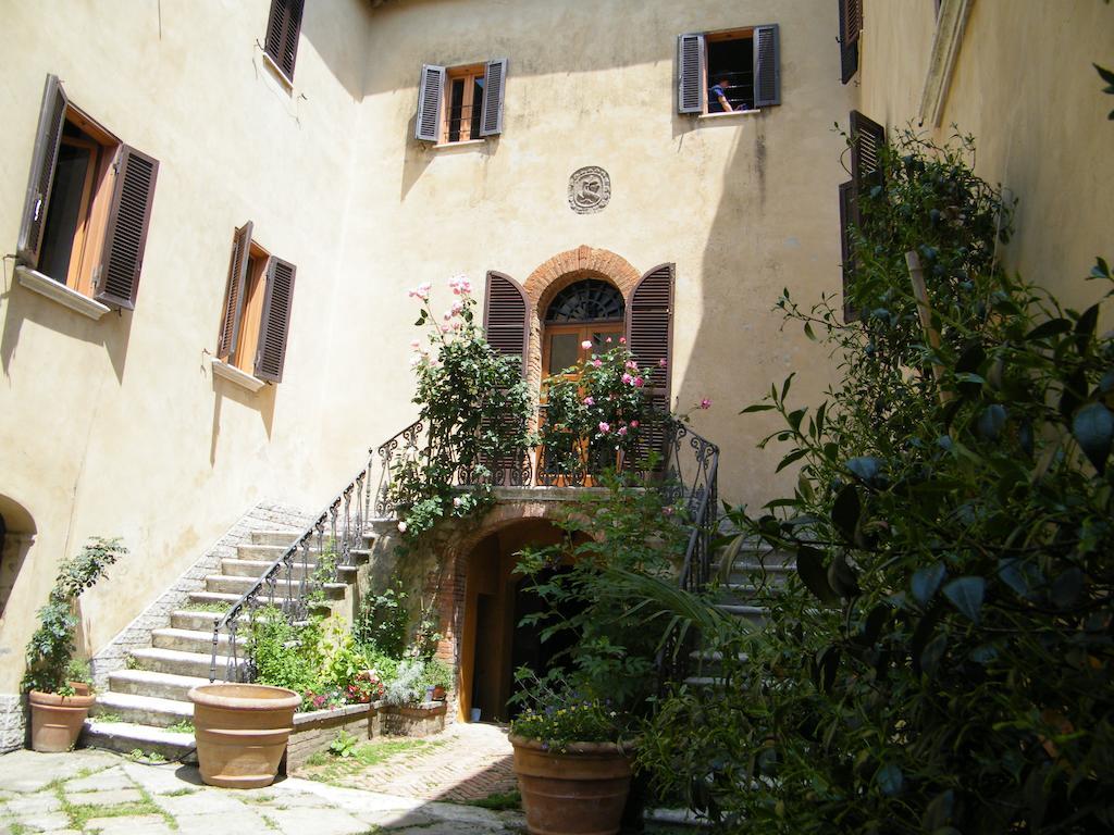 B&B Il Glicine Montefollonico Dış mekan fotoğraf
